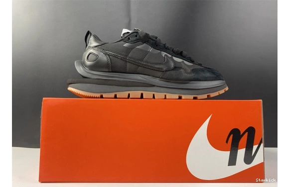 Sacai Gum Nike Black Vaporwaffle DD1875-001 0927